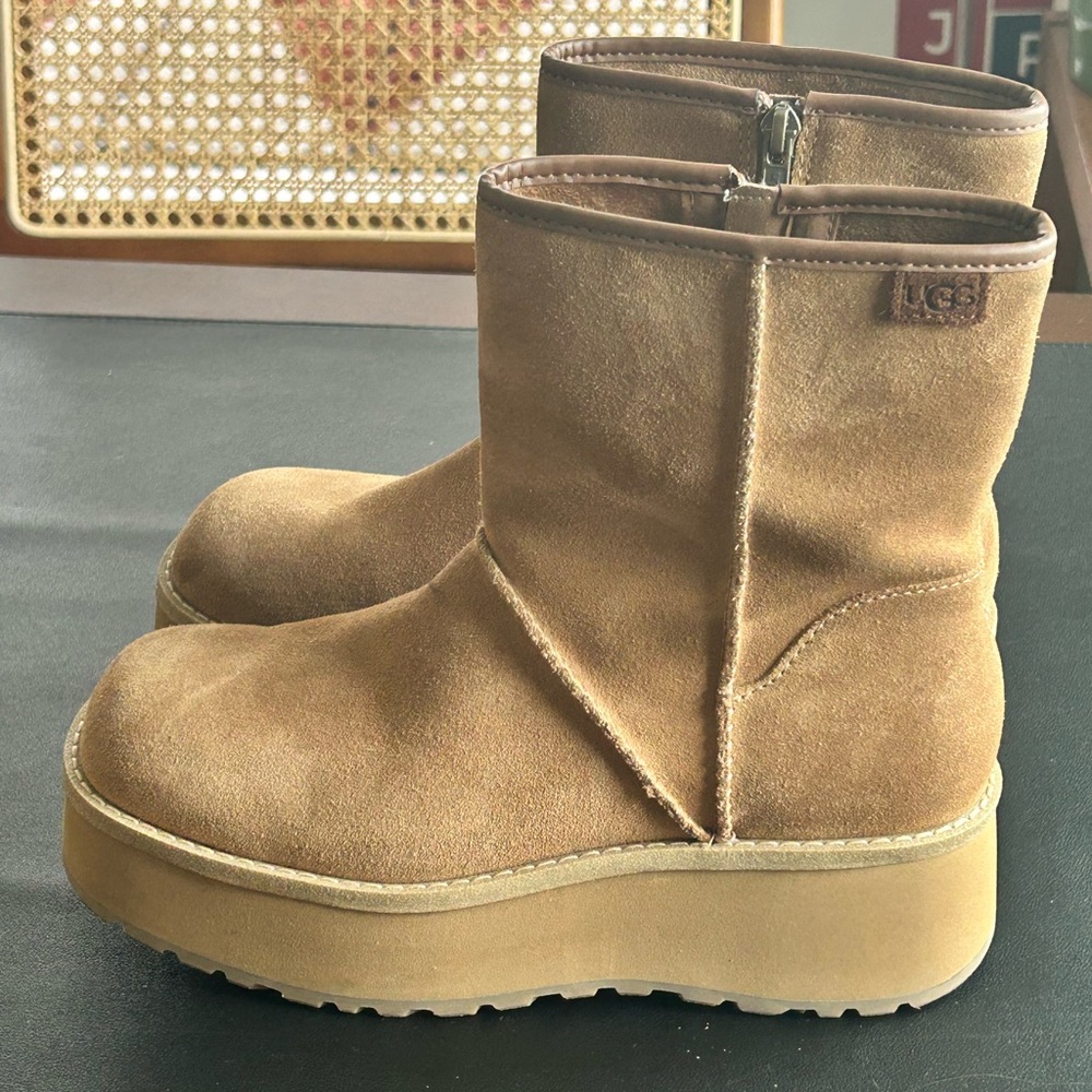 UGG Brown Interior Label Made in Vietnam